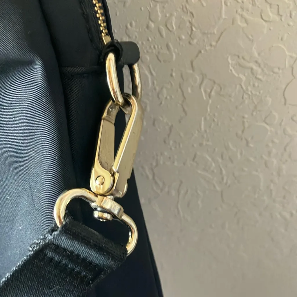 Kate Spade: Black “Storybook” laptop bag- gold tone- 3 separate pockets- wear - Image 4