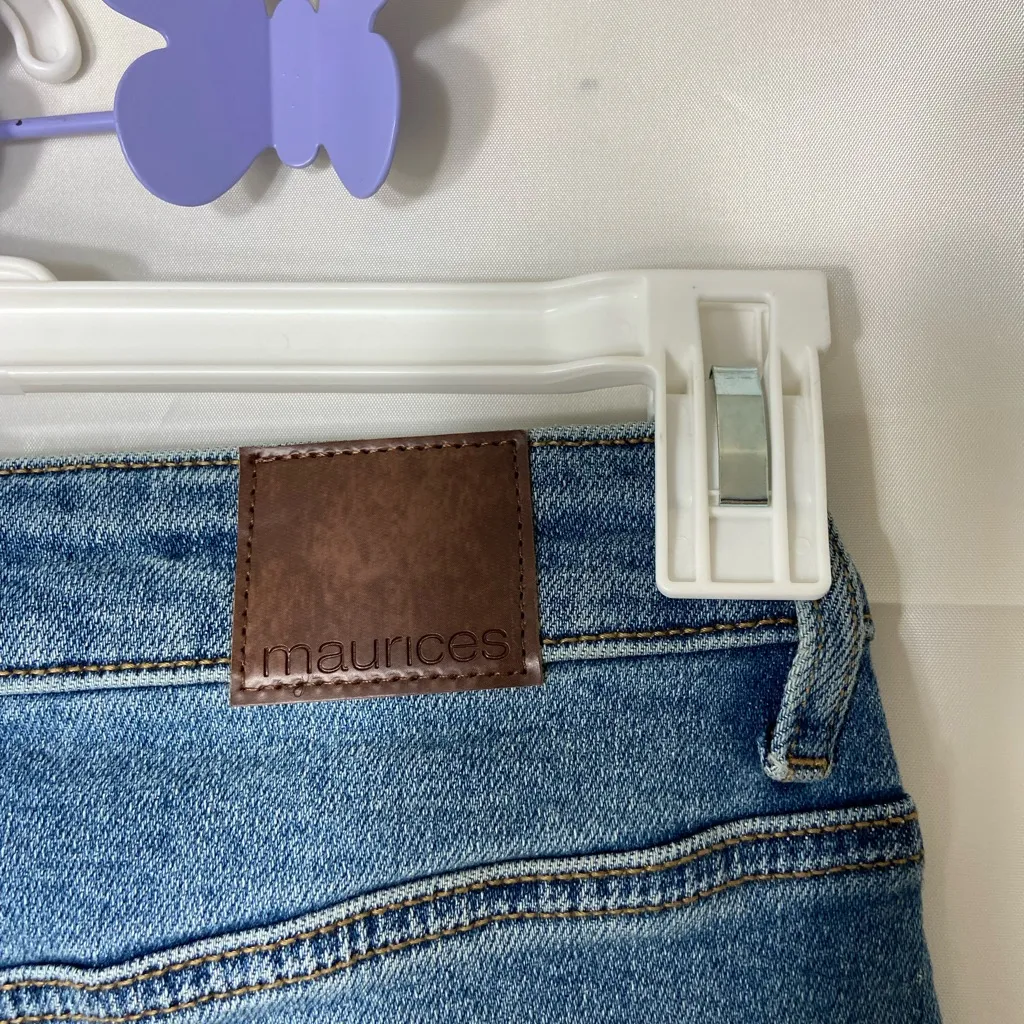 NEW Maurices women’s medium‎ wash blue denim ripped stretch distressed hem skirt - Image 2