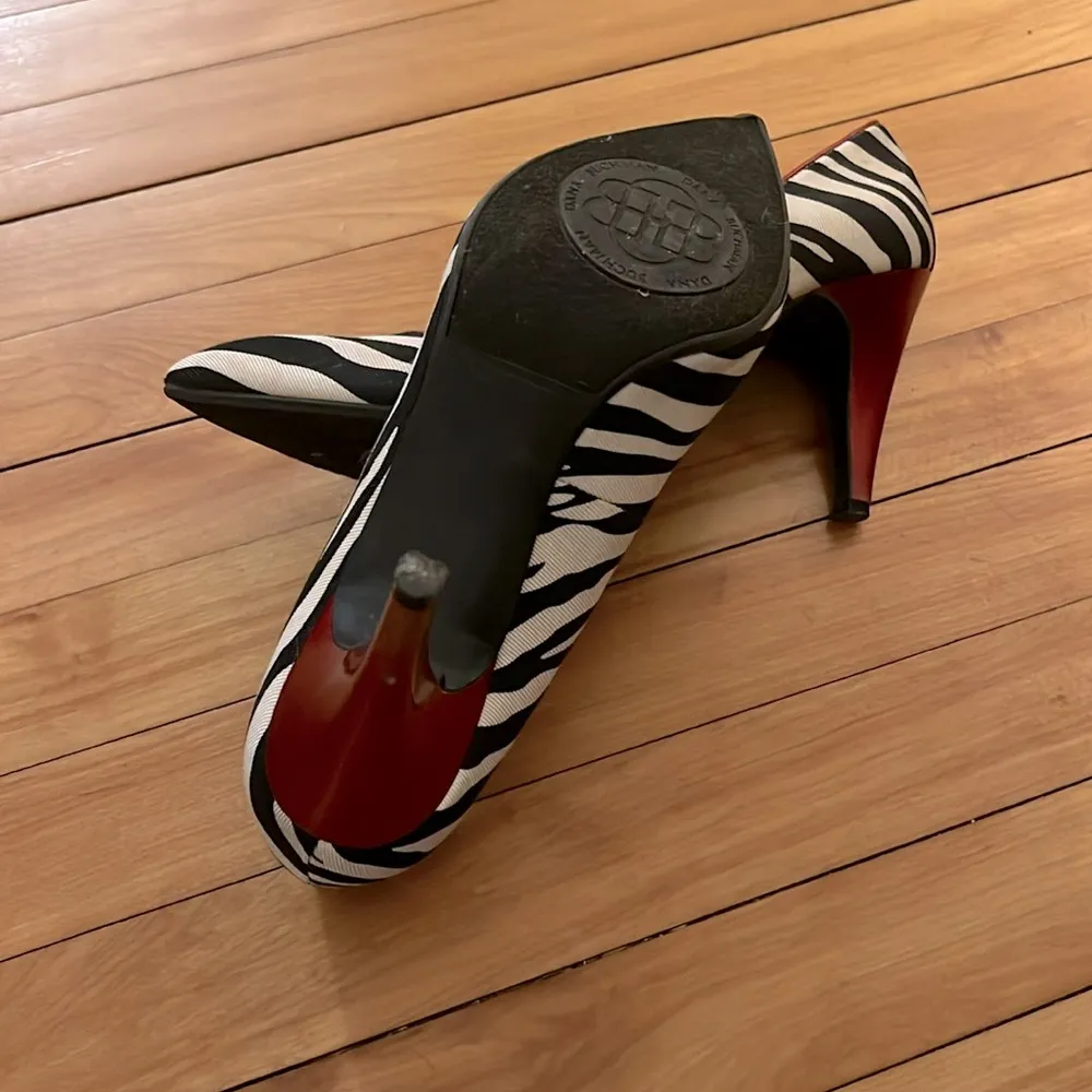 Dana Buchman Zebra Red Heels Sz 10 - Image 6