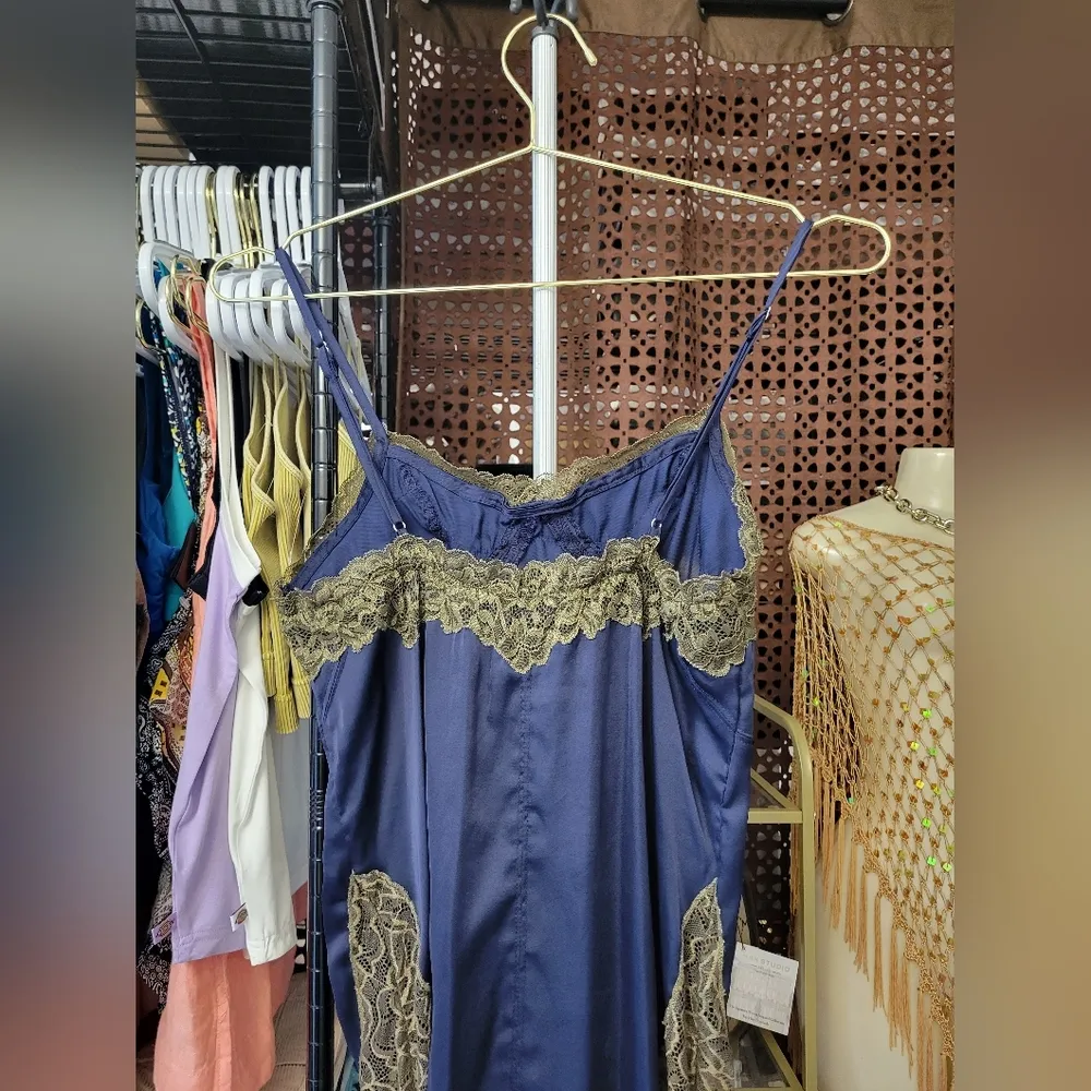 #137- FP Intimately Aries Rising Lace Mini Slip Dress In Navy NWOT - Image 9