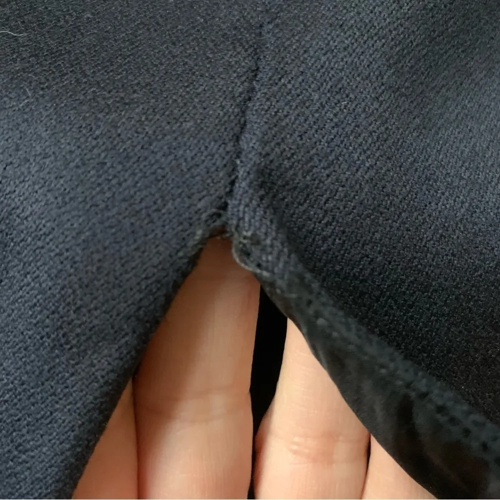 Badgely Mischka Black 100% Wool High Waisted Black Skirt Size 12 - Image 7