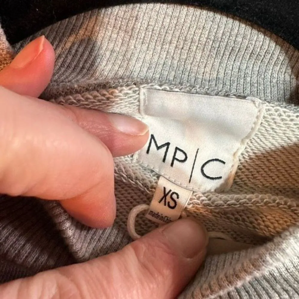 NWT MinkPink Women's Tie Front Mock Neck Pullover Sweatshirt Gray Marled Size XS - Image 9