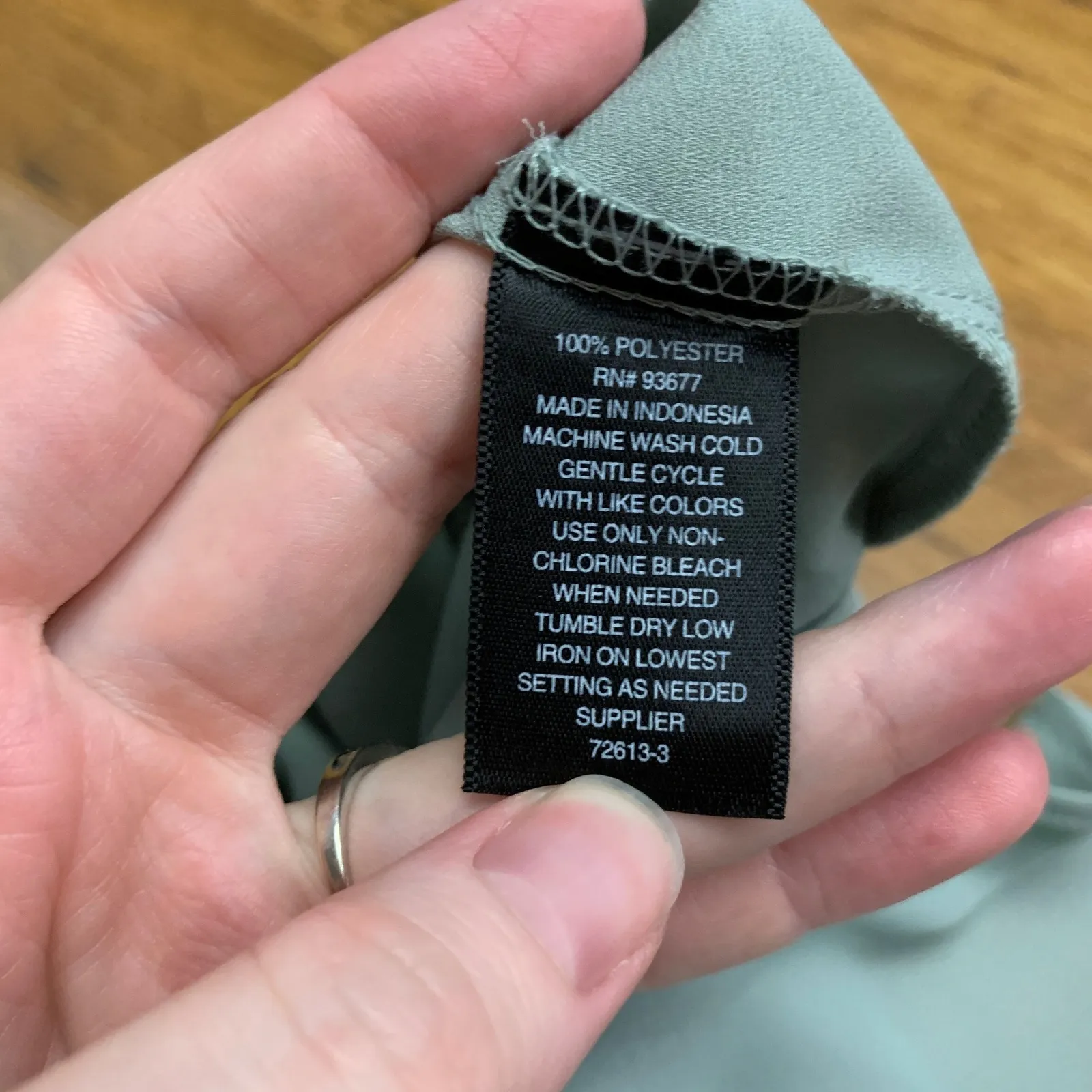 Worthington Sleeveless‎ Top Women's Size Small Sage Green V Neck Blouse Summer - Image 4