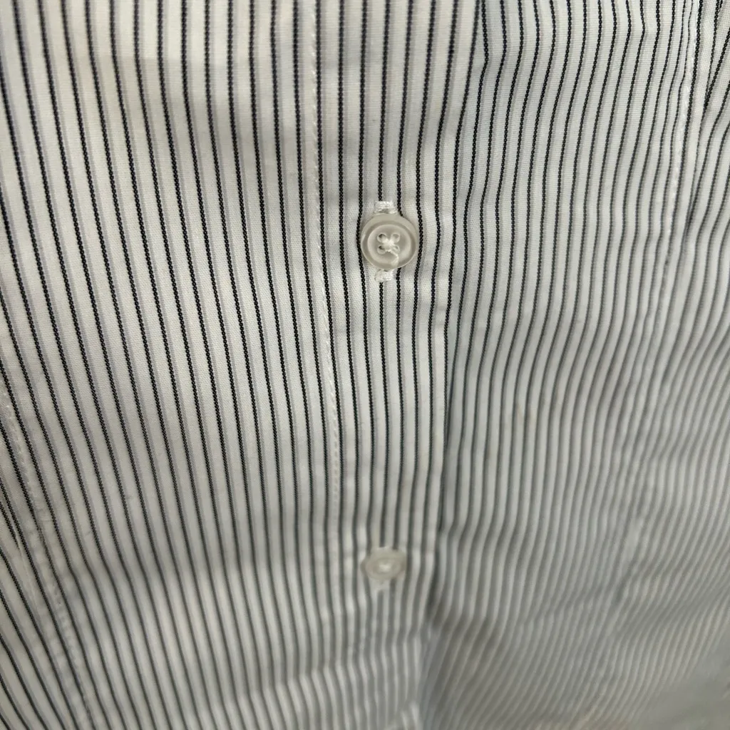 Covington quarter slit sleeve button down stretch top - Image 5