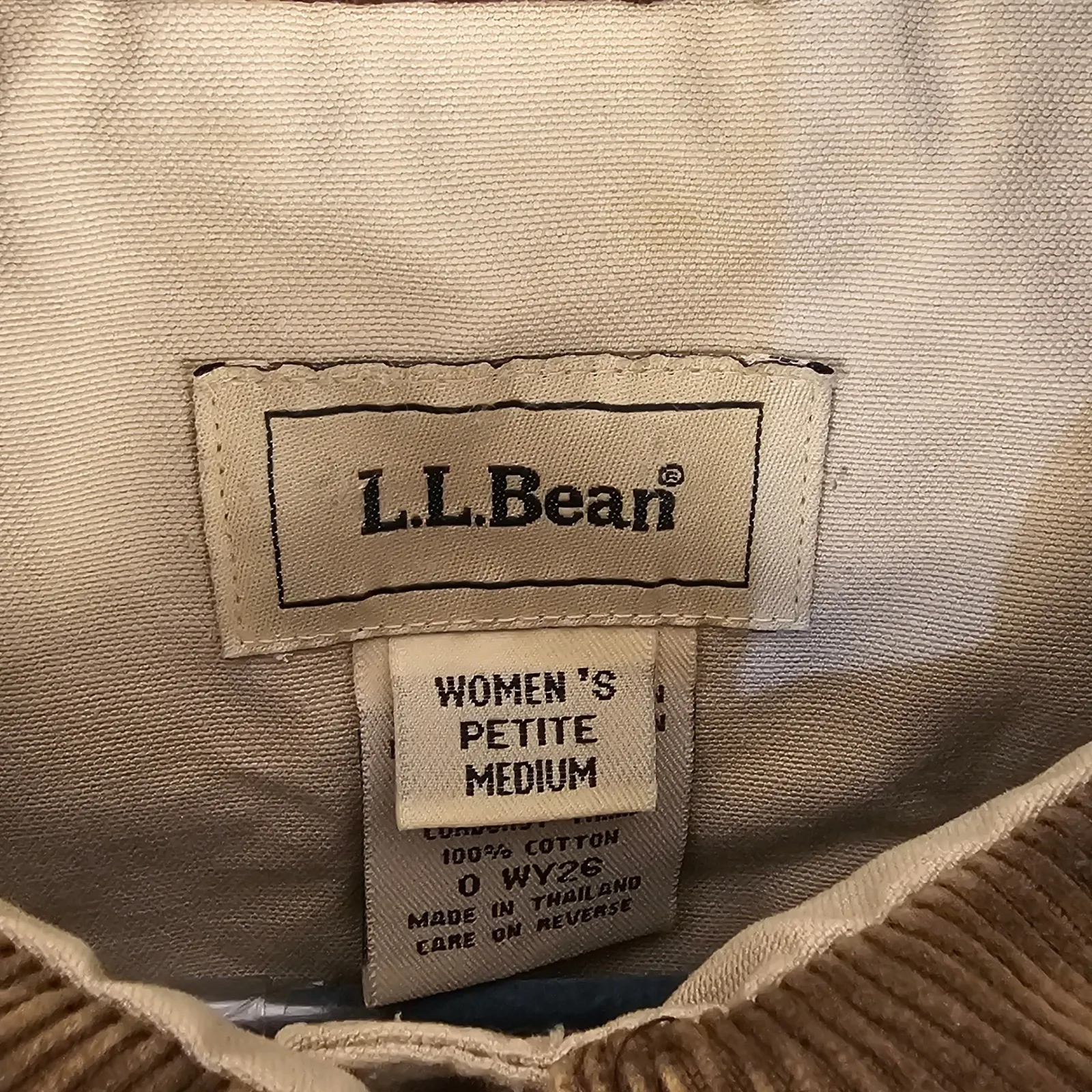 LL Bean Womes Barn Chore Coat Medium Petite Size undefined - Image 4