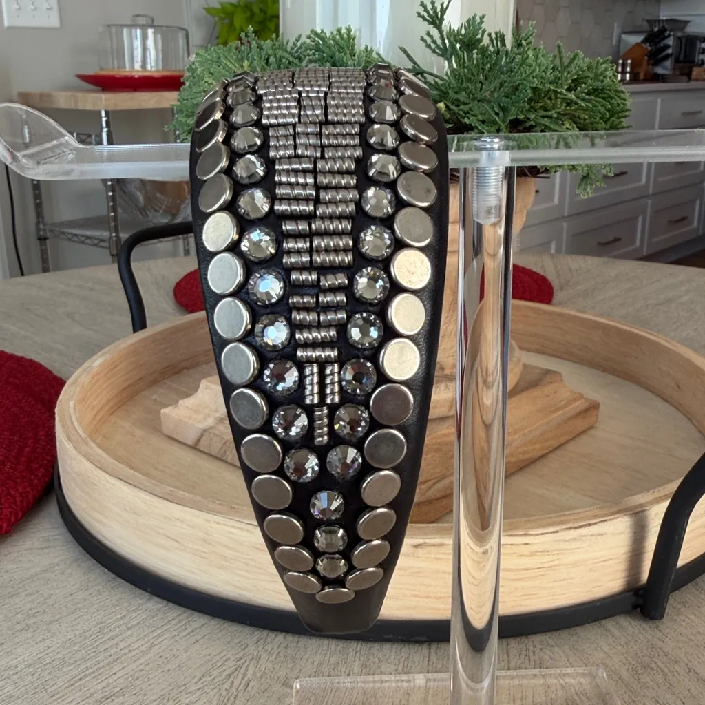 Gucci  Leather Beaded Headband - Image 2