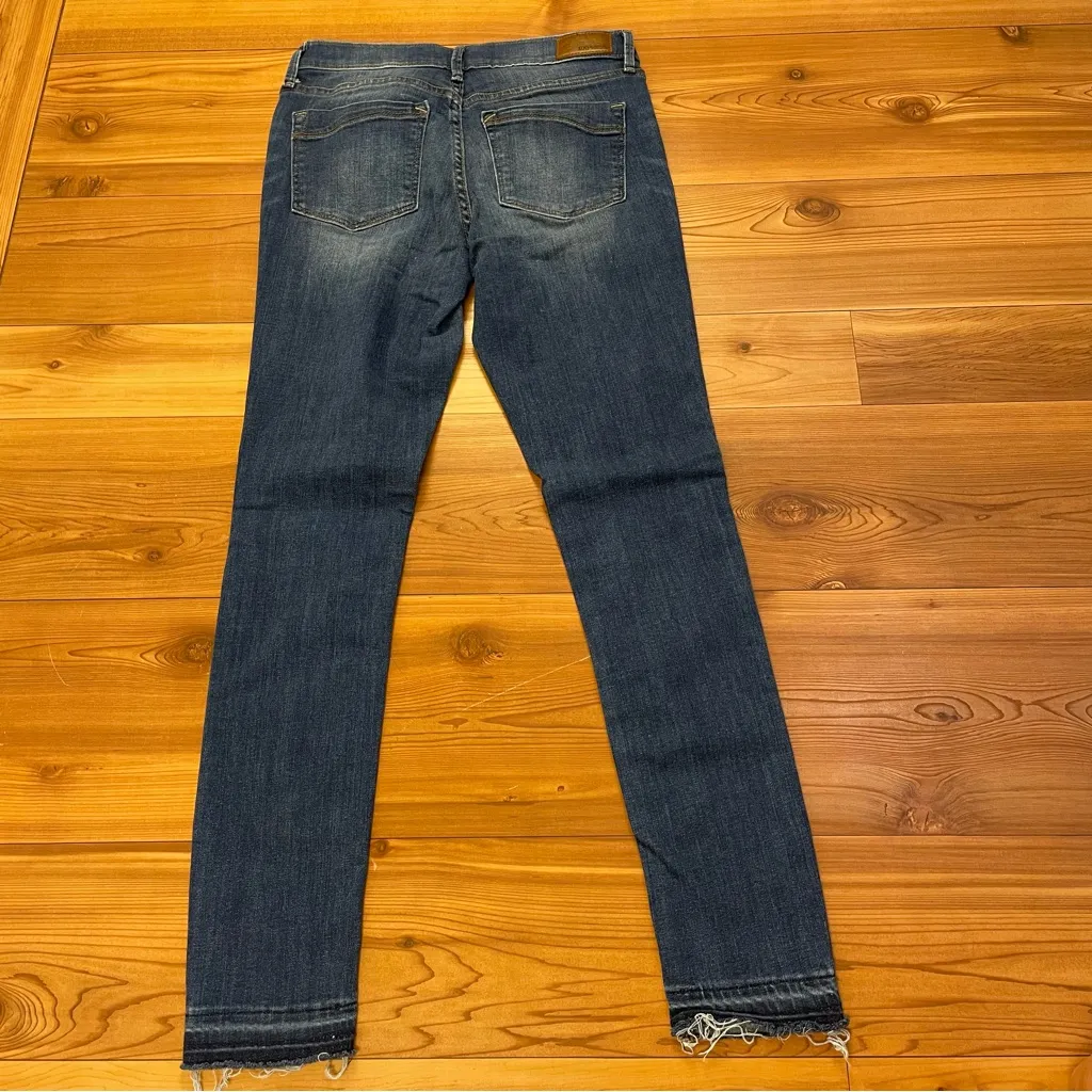 Express Denim Skinny Jeans Size 6 Women’s Mid Rise Stretch Raw Hem Blue Jeans - Image 4