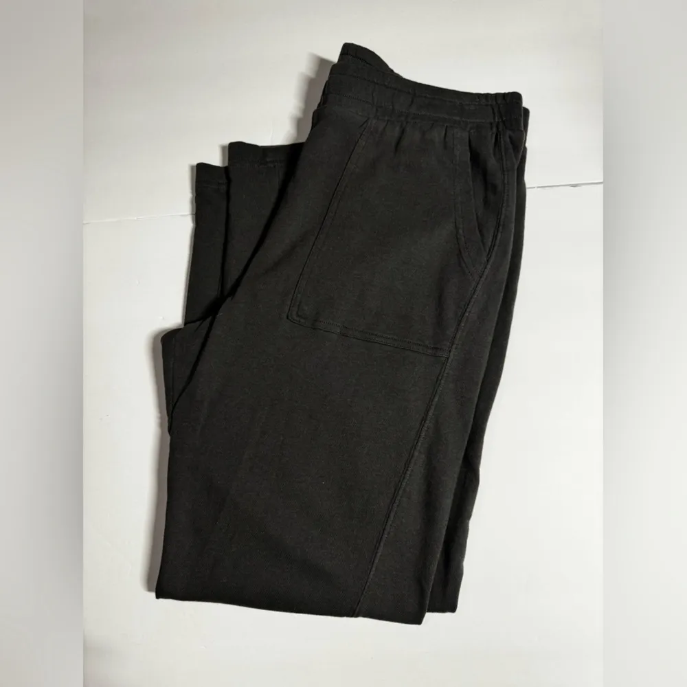 Grey  sweatpants with side pockets women’s size Medium - Image 3