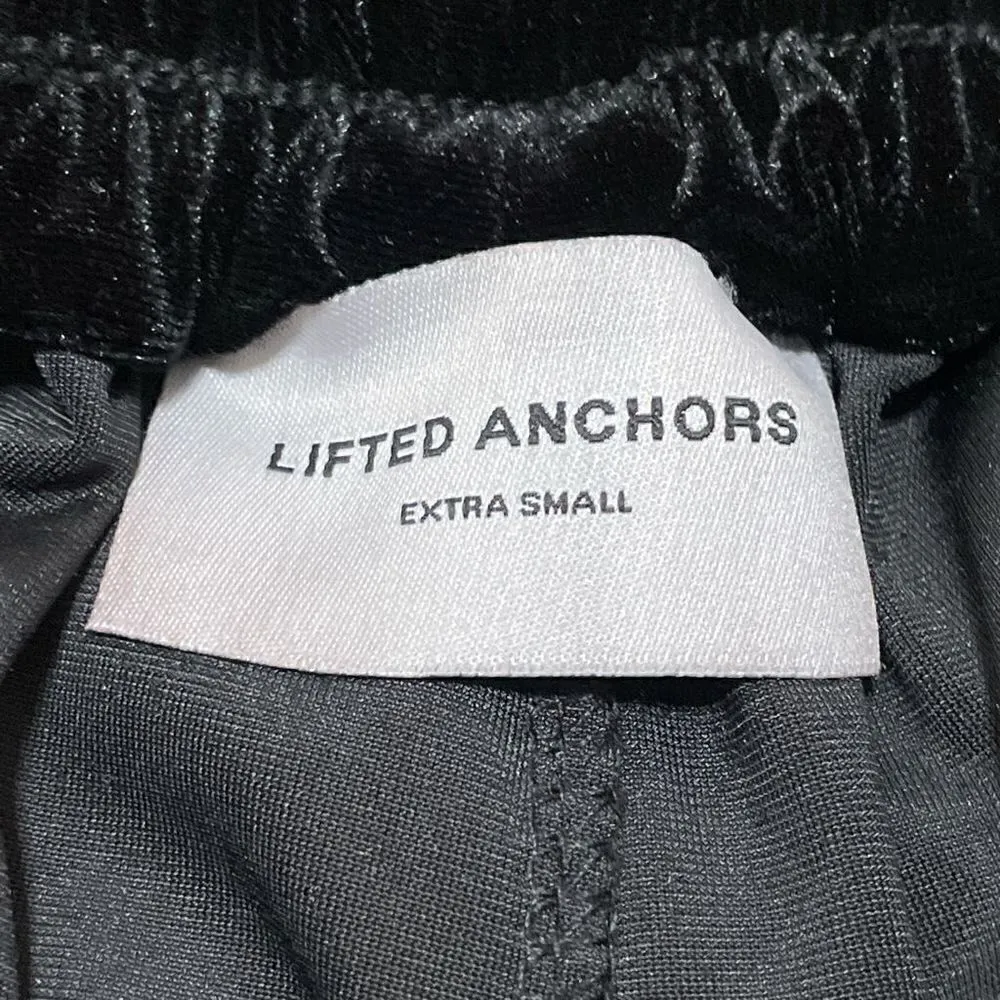 Lifted anchors velvet capris XS Black - Image 2