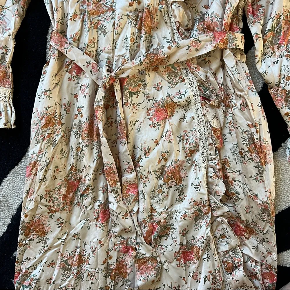 Vintage  Floral Robe 💕 - Image 9