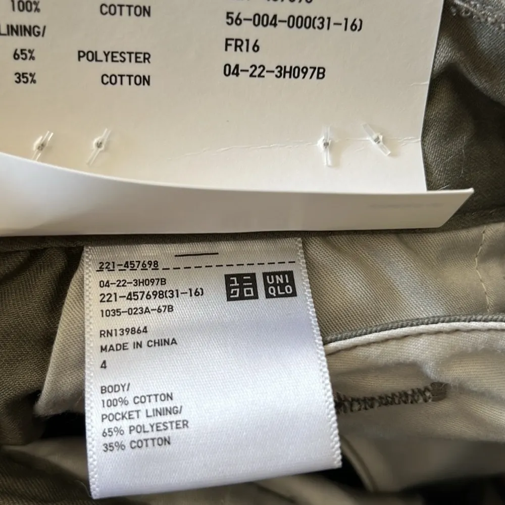 Uniqlo Women’s Pleated Jogger Pants in dark gray size 4 - Image 10