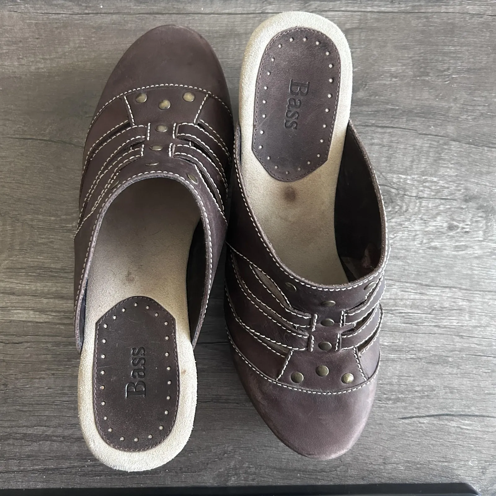 Bass Patsy‎ Shoes Womens Size 8.5 Brown Leather Studded Slip On Wedge Heel Clogs - Image 11