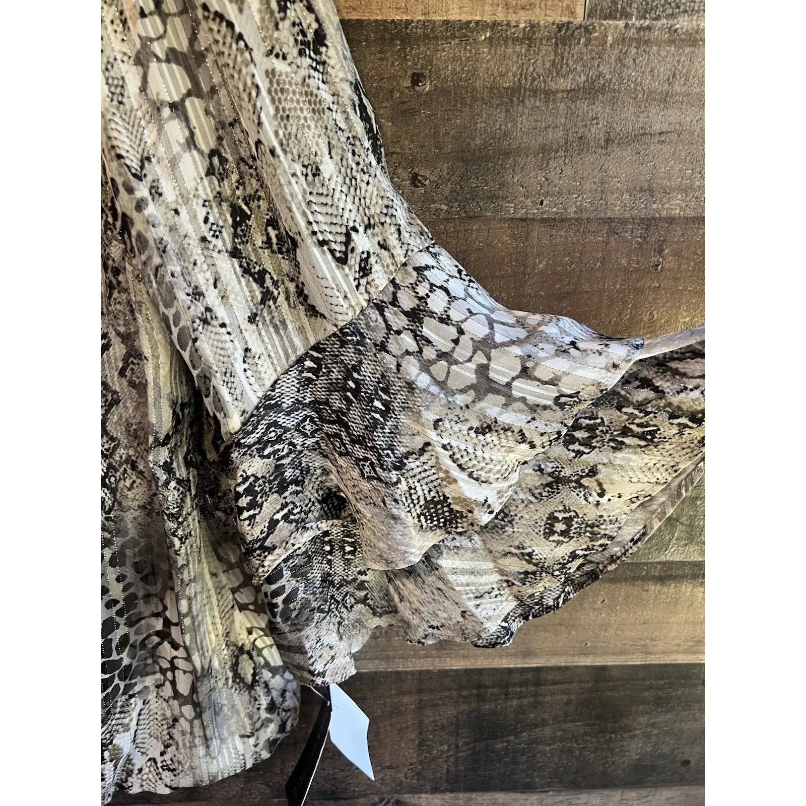 Sara Michelle Flare Sleeves Crossover Bell Bottom Top Size Large Animal‎ Print - Image 6