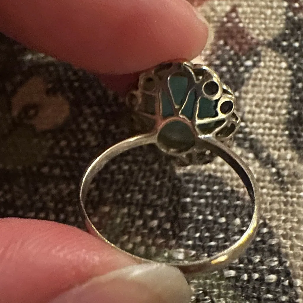 Elegant Silver and Blue Dangle VINTAGE Earrings and ring set. - Image 6