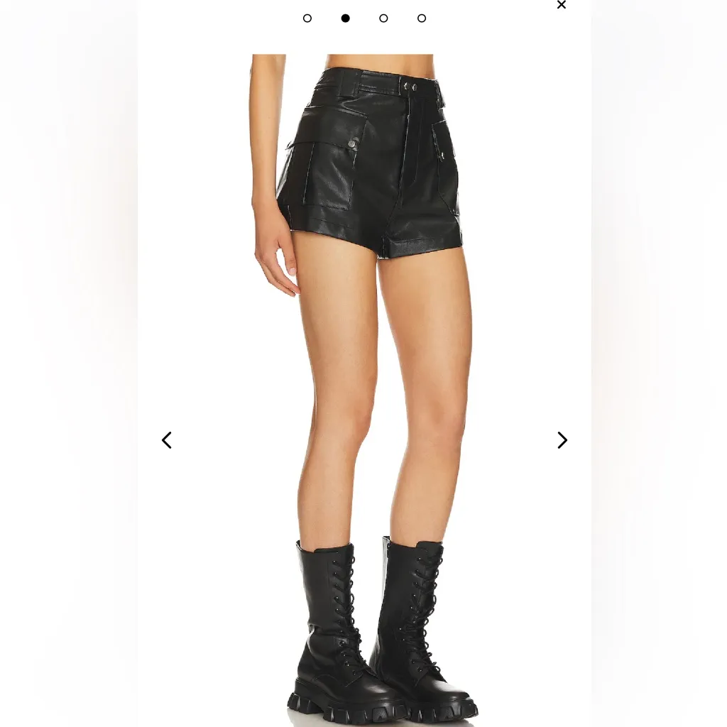 Lovers and Friends Baldwin Faux Leather Short S - Image 2