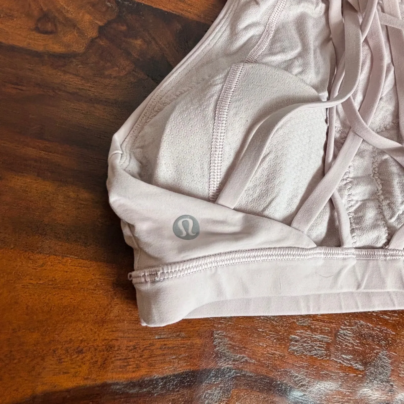 Lululemon High Neck Sports Bra Light Pink Strappy Back Workout Women Size 4 - Image 3