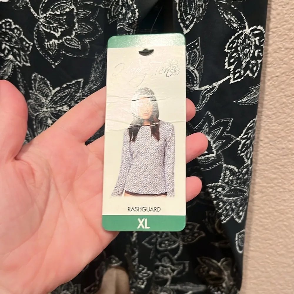 New HANG TEN Womens Long Sleeve Rashguard with UPF 50+ Size XL NWT - Image 3