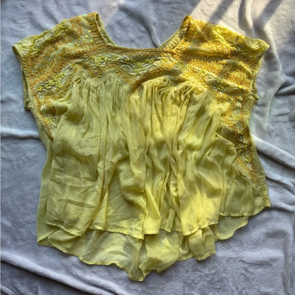 Beaded Sequin Floral Star Lace Sheer Flowy Yellow Top - Image 3