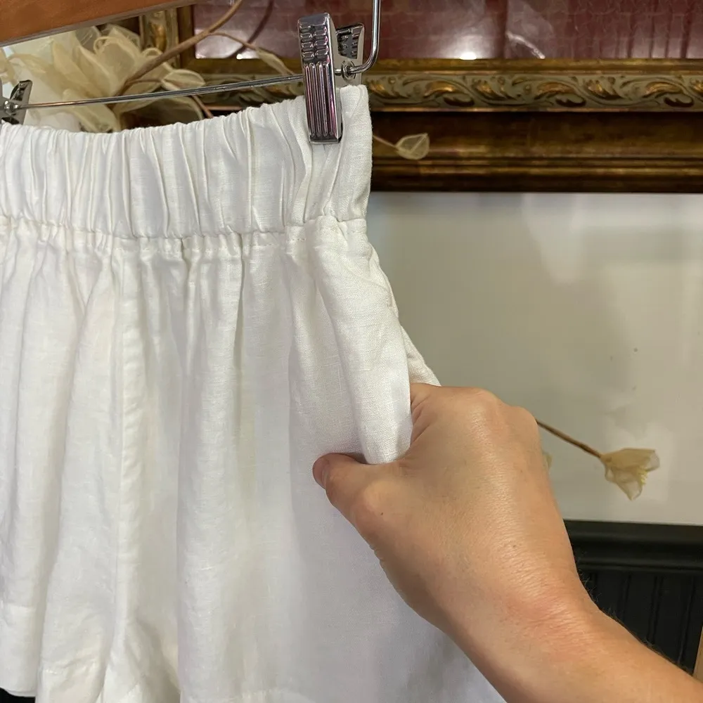 L'Academie Comilly Revolve 100% Linen Pull On Short in White - Sz XS 🧡🎀 - Image 6