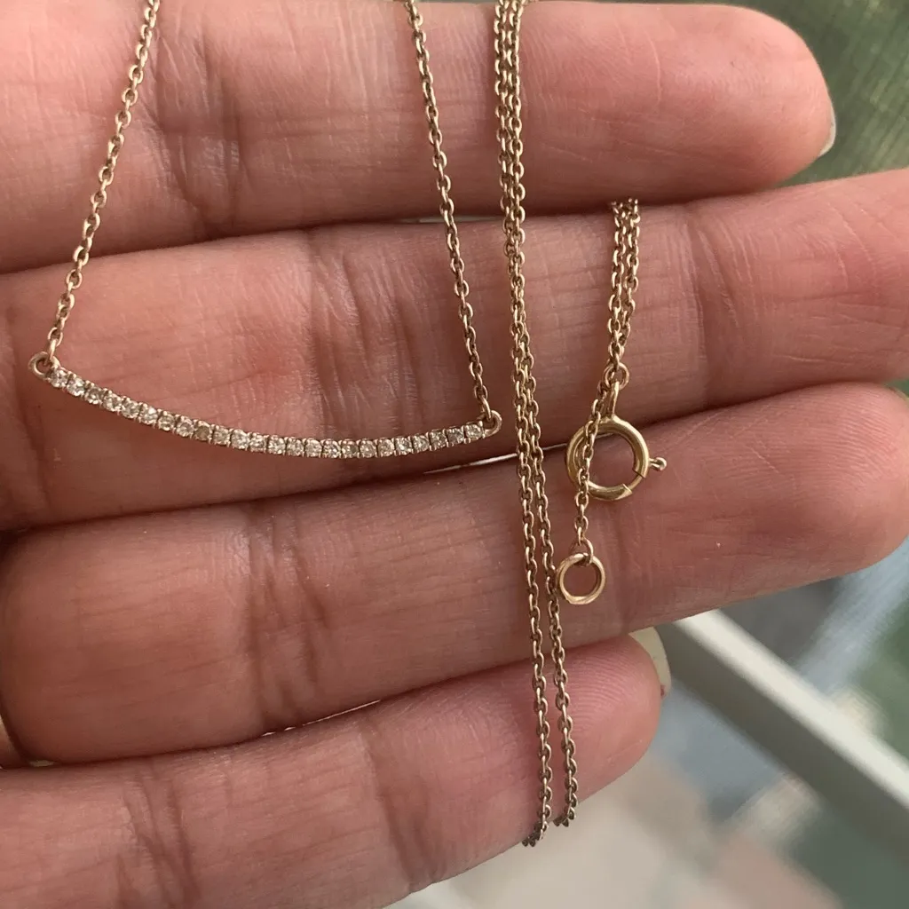 10kt Gold Diamond Curved Necklace - Image 3
