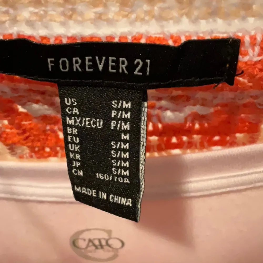 🍊🍊🍊BOGOHO🍊🍊🍊Orange and Cream Crochet Cardigan Sweater and White Top-2fer - Image 9