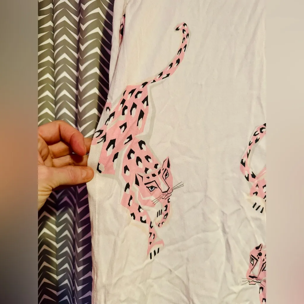 Aspen Dream | SILKY SATIN DRESS in Pink Panther, size M White Size M - Image 2