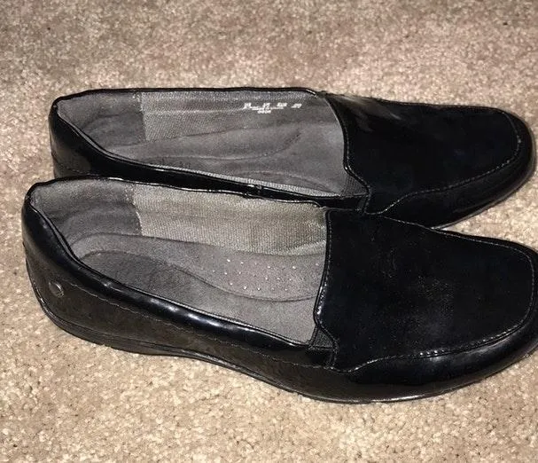 Lifestride Black Loafers 6 1/2  - Image 2