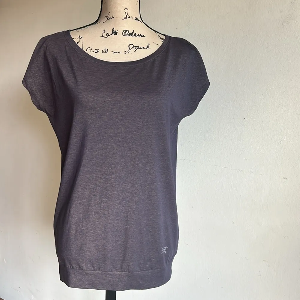 Arc’teryx Cap Sleeve Purple Coated Top Size XS - Image 4