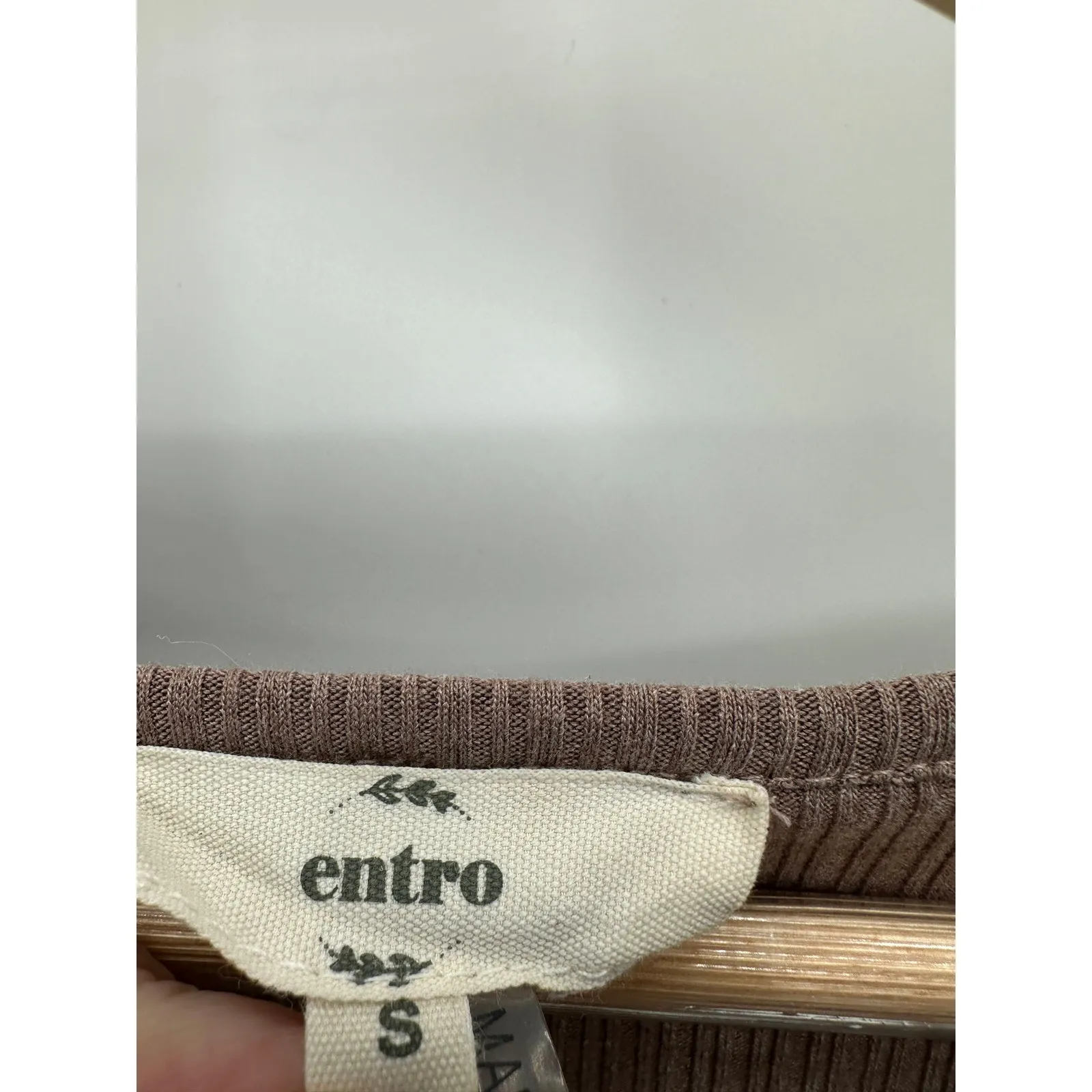 Entro Top Women SMALL Brown Purple Long Sleeve V-Neck Lace Trim Ribbed - Image 5