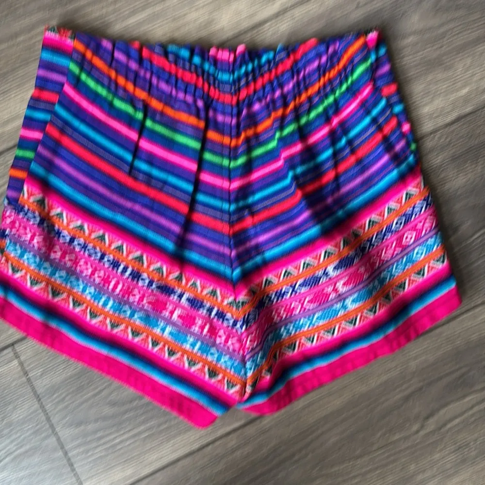 Colorful Patterned Shorts size medium Pink - Image 2