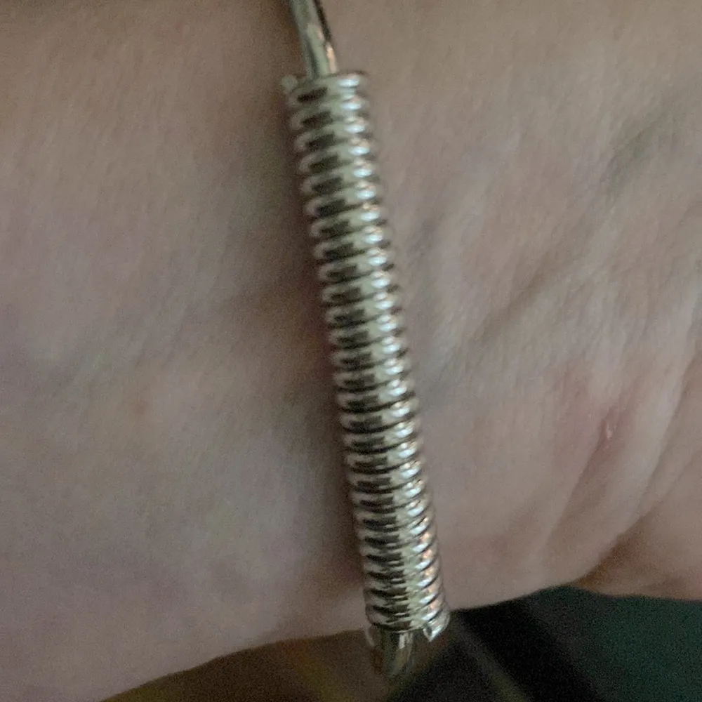 Amrita Singh Casa Blanca Silver plated brass cuff with Austrian crystals. - Image 8