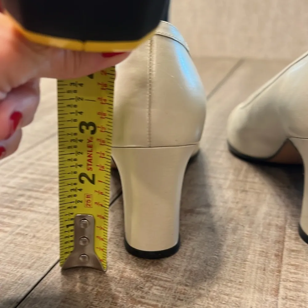 Amalfi Shoes Women’s Pumps Made in Italy Size 6 1/2 - Image 4