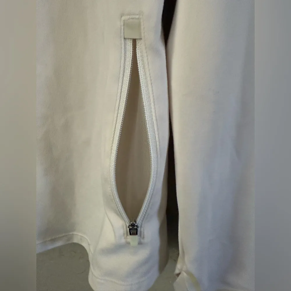 Athleta  Running Wild Half Zip Womens Medium White Pullover Athletic Top - Image 13