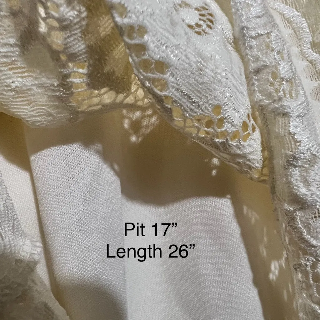 White lace floral top Brittany Black size small S : Box Q: - Image 3