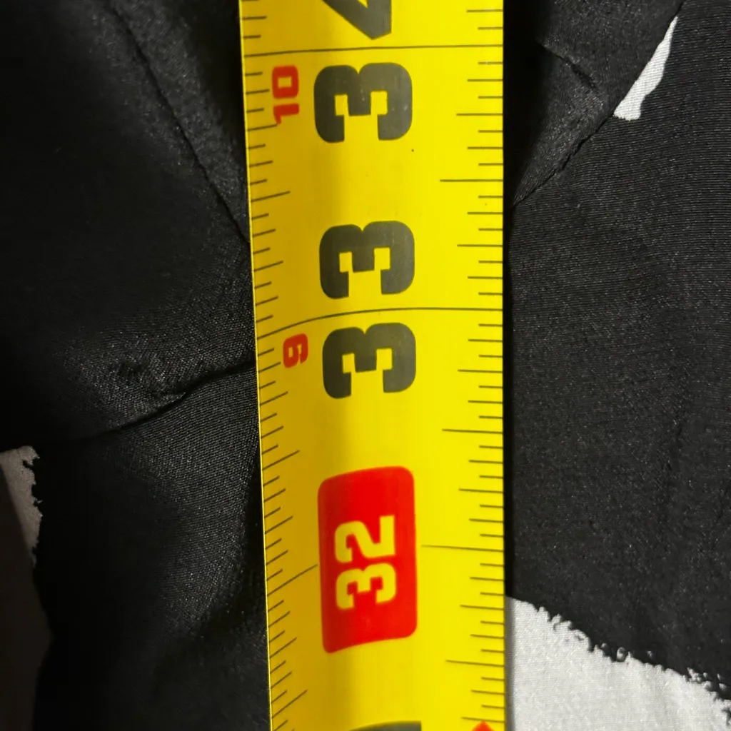 Harold’s black white floral palazzo pants. Silk size 10. Business Travel Capri - Image 7