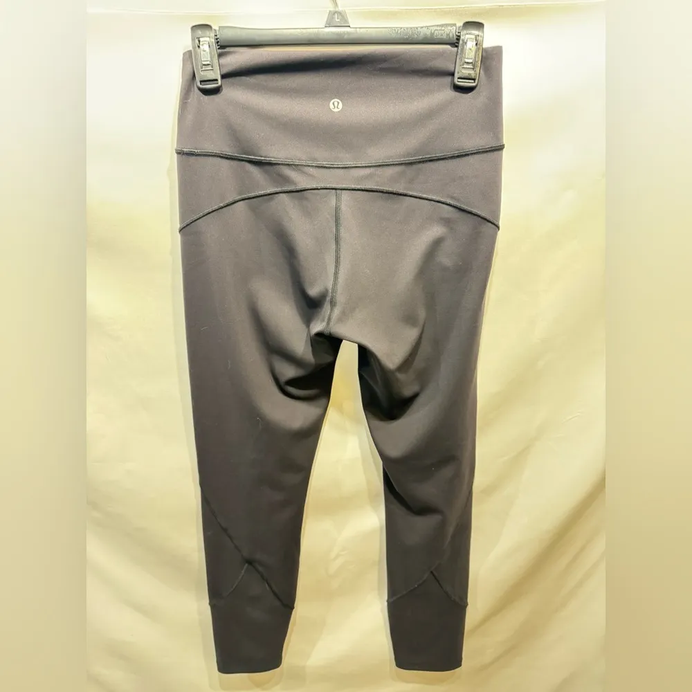 Lululemon In Movement Tight 25" *Everlux in Black Size 8 W5BPGS like new! - Image 7