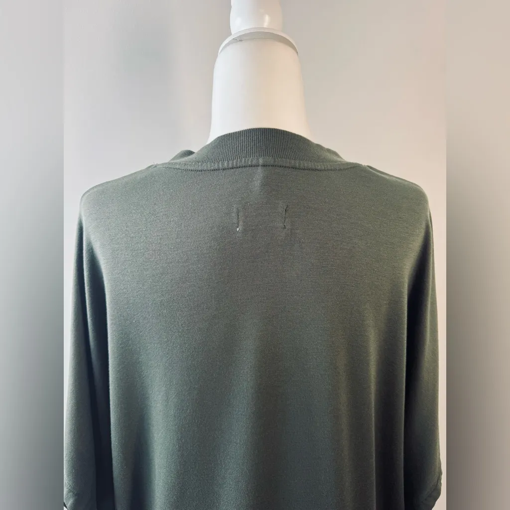 Lou & Grey SignatureSoft Deep Green V-Neck Dolman Sleeve Top Size S - Image 6