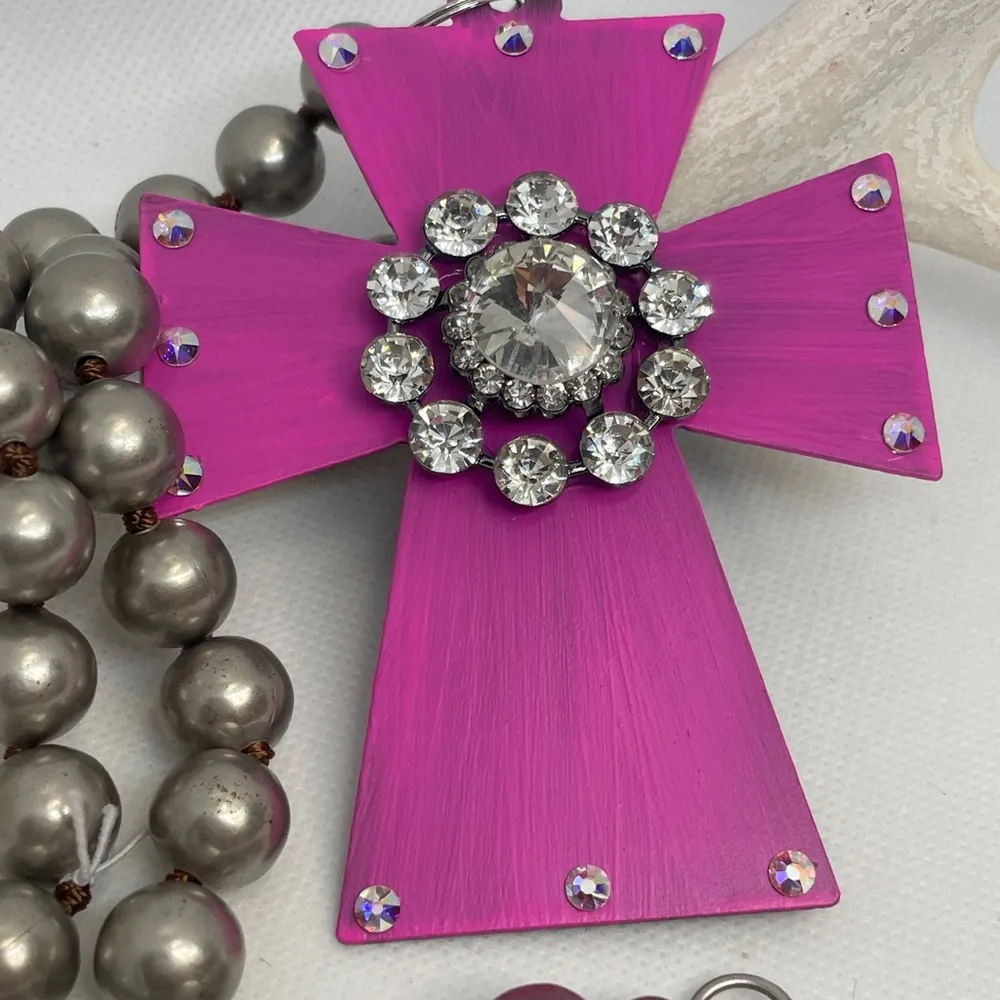Hand painted and embellished pink metal cross on Navajo Pearl 12mm New - Image 4