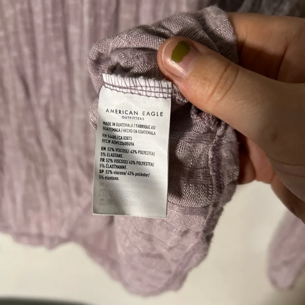 American Eagle Outfitters Mauve Long Sleeve Hooded Shirt Size M - Image 4