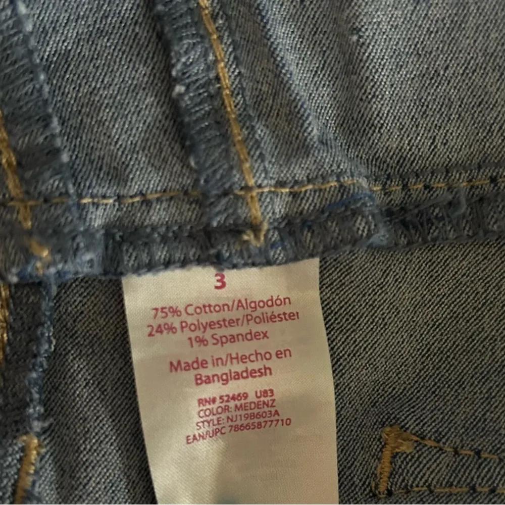 No Boundaries Mid Rise Shorts - Image 5