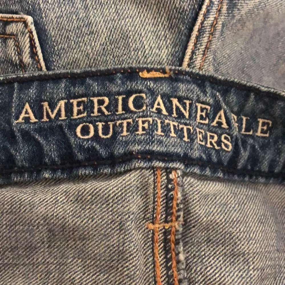 American Eagle Outfitters Mid Rise Distressed Denim Bermuda Blue Jean Shorts 2 - Image 7