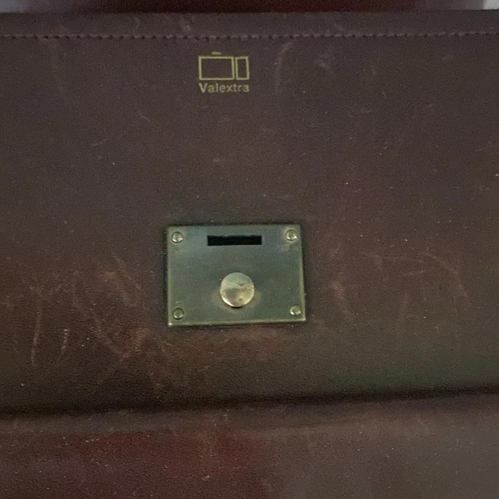 Valextra Maroon Shoulder Bag Luxury Purse Red - Image 10