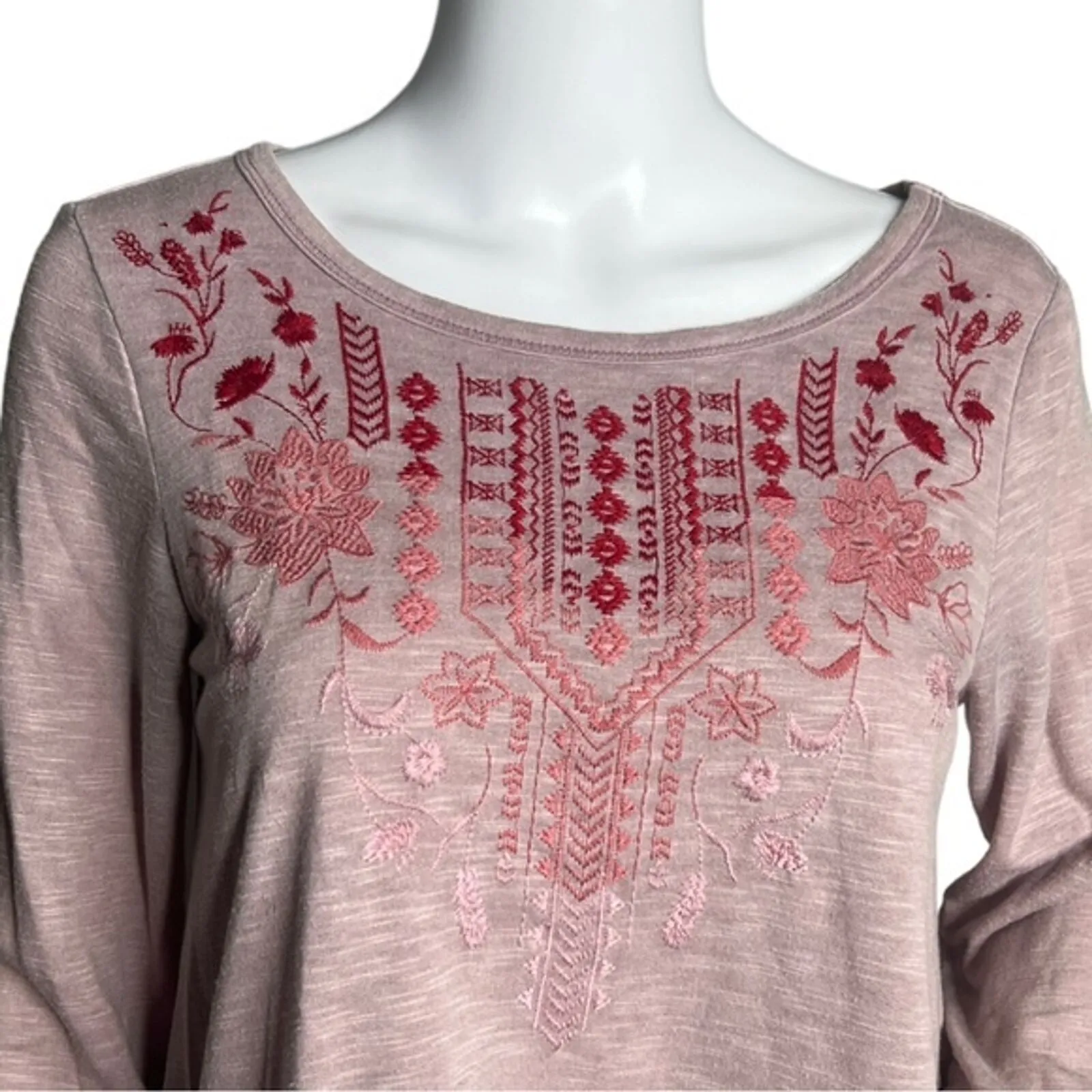 Knox Rose Shirt Womens Small Pink Embroidered Asymmetrical‎ Hem Boho Bohemian - Image 4