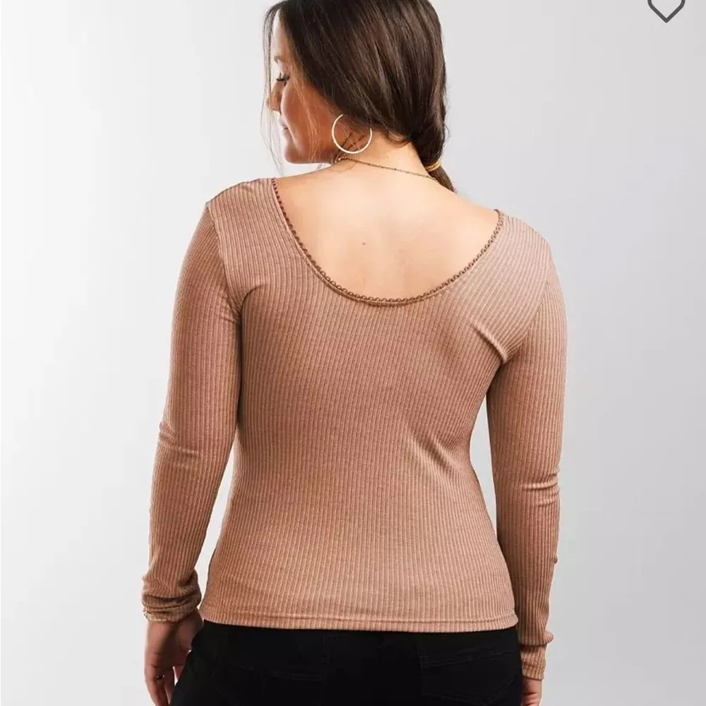 Red by BKE Metallic Lace Top in Cognac - Image 3