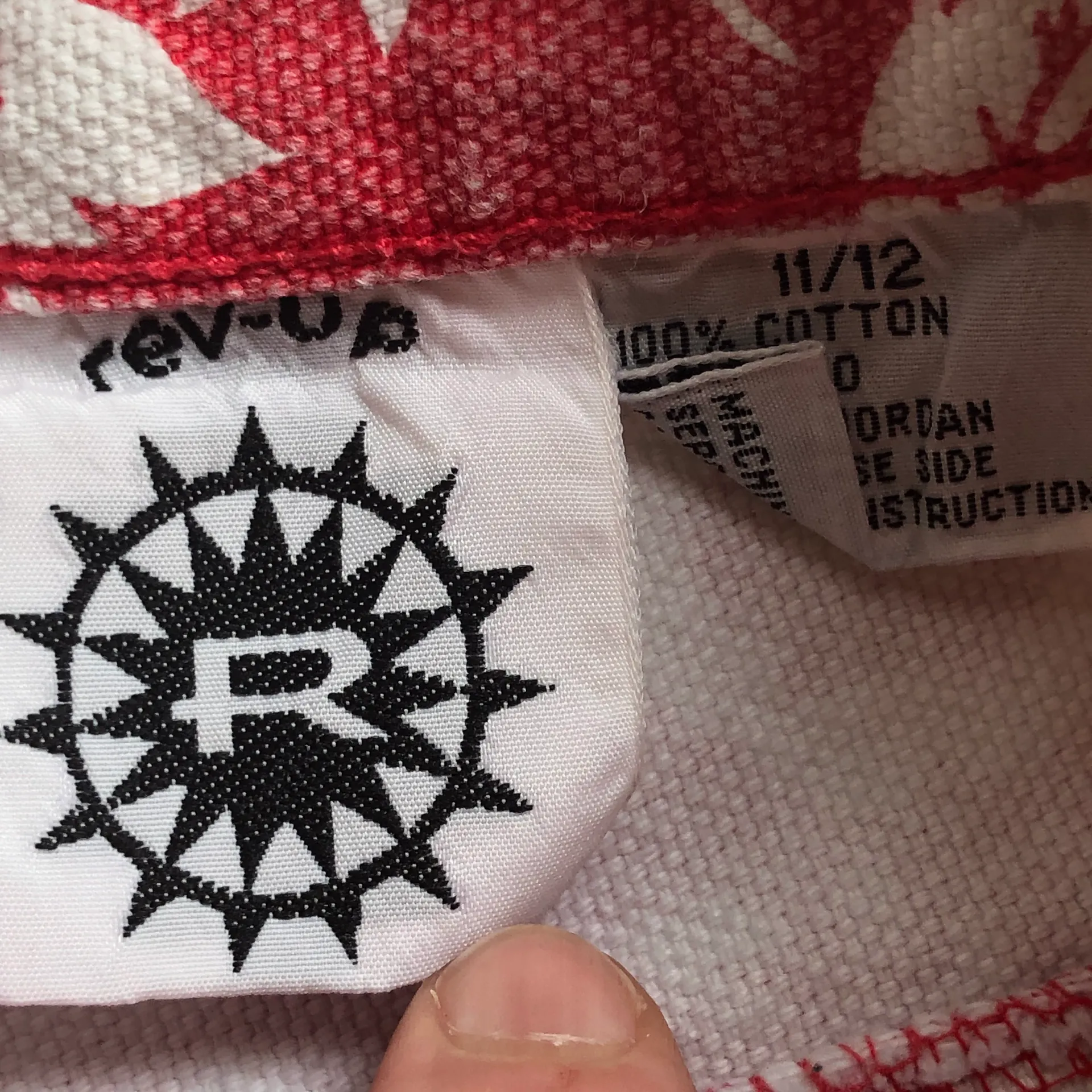 (hold) VINTAGE MOM DENIM SHORTS 90s FLORAL ULTRA HIGH WAISTED Red Size 12 - Image 9