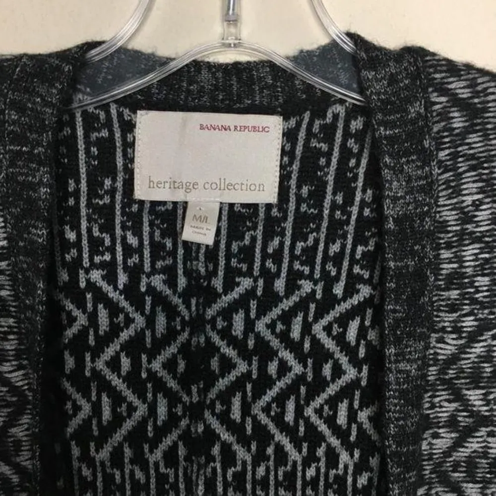 Banana Republic Heritage Collection Black Fringe Blanket Sweater Cape Womens M/L - Image 3