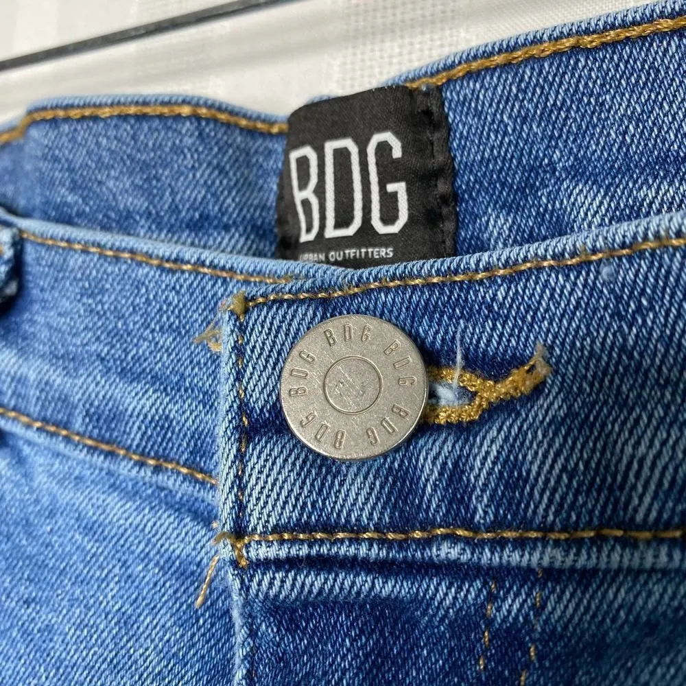 BDG Urban Outfitters Girlfriend High Rise Ripped Knee 5 Pocket Jeans Size 27 - Image 3