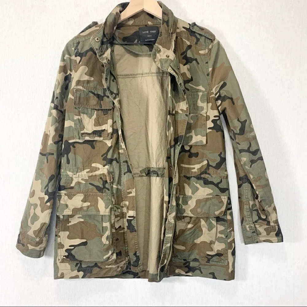Love Tree Camouflage Utility Jacket Size Small - Image 7