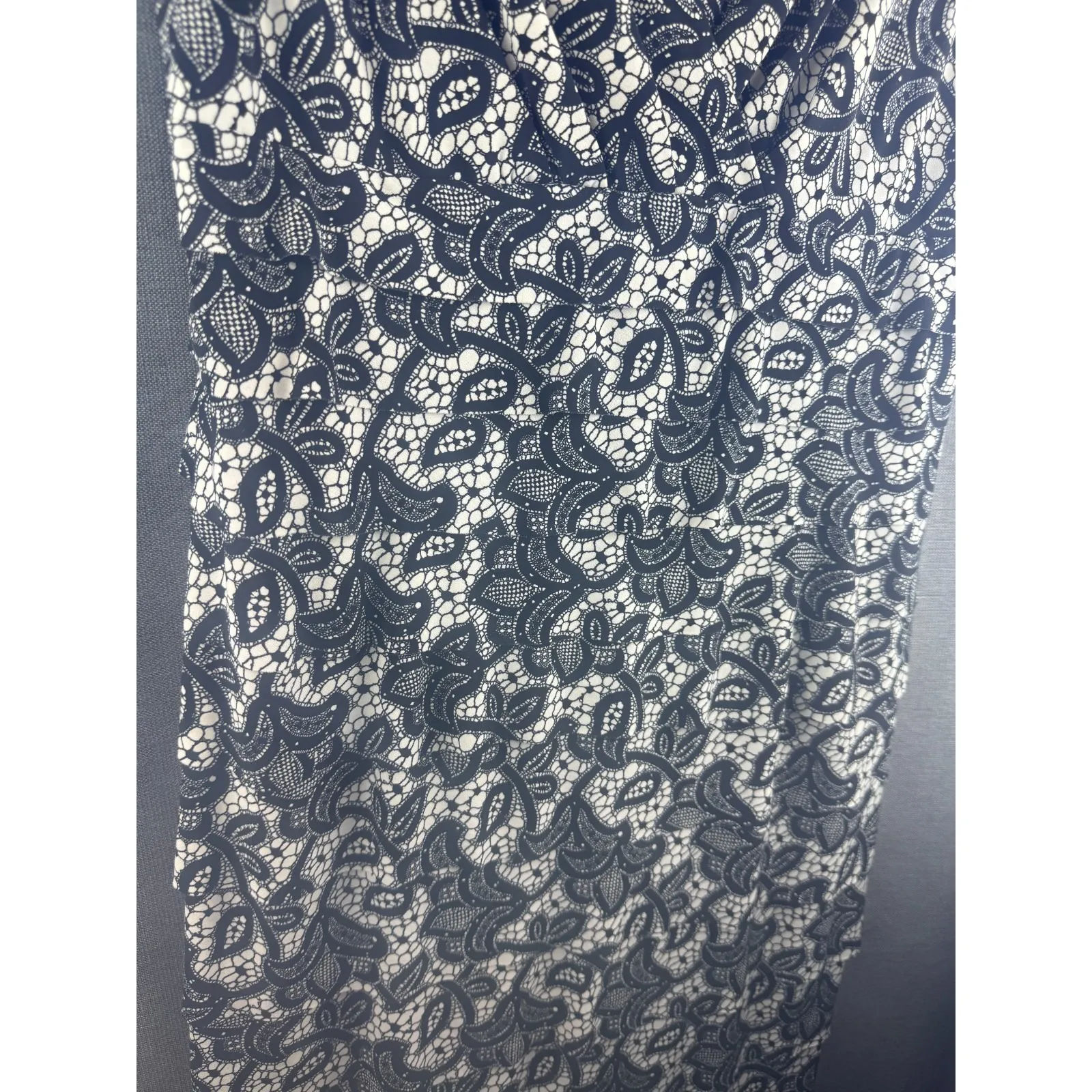 LONDON STYLE Collection Black Lace Ruffled Sleeveless Dress Lined‎ Size 12 - Image 4