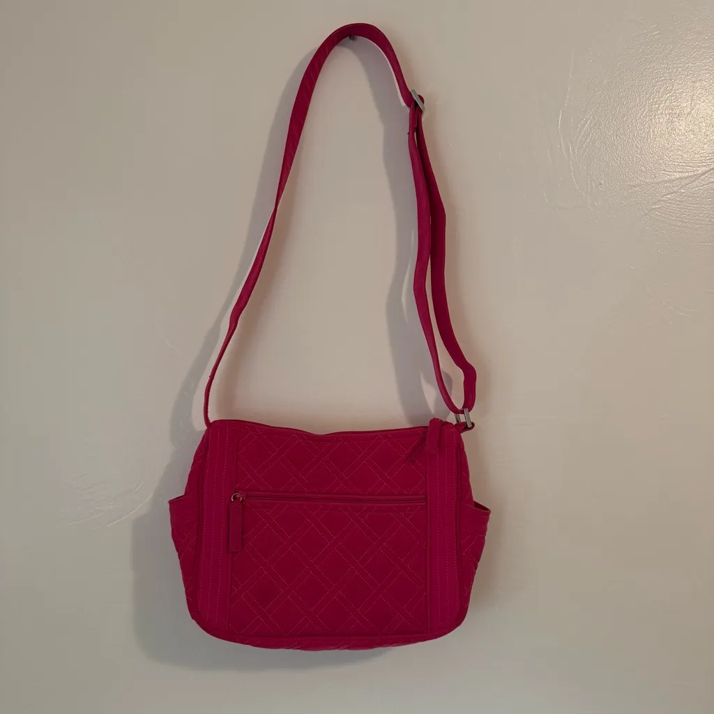 Vera Bradley Fushia Quilted On the Go Crossbody Purse - Image 5